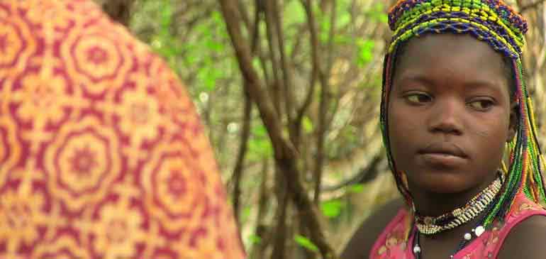 marion longo hadzabe tanzanie bourse avia ssurance voyage