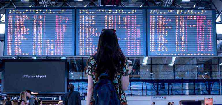 attente transit aéroport AVI Assurance voyage