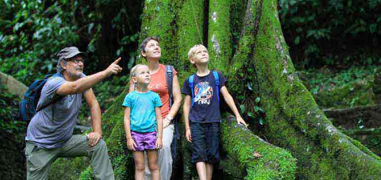 famille et tour du monde les conseils d'AVI International assurance voyage famille