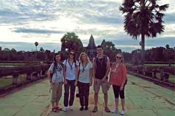 voyage solidaire assurances voyages Cambodge AVI International