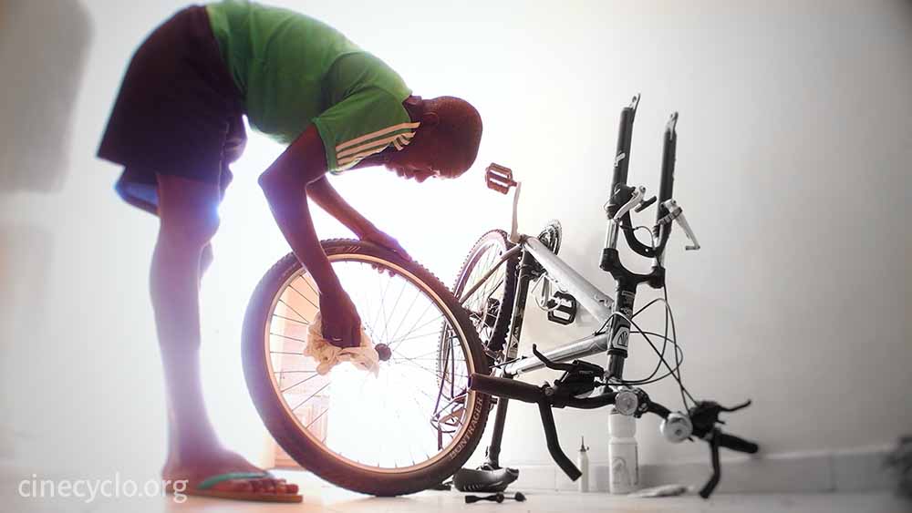 cinc&eacute;cyclo senegal pour avi assurances voyages