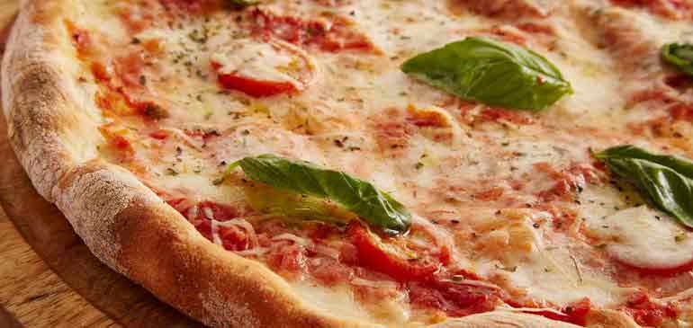 pizza specialite Italie AVI Assurance voyage italie